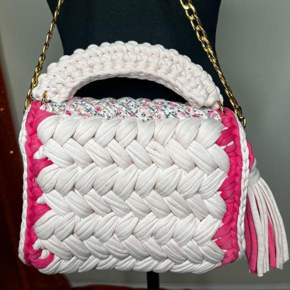 Purse - Picture 3 of 4